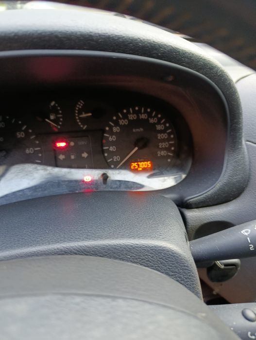 Clio II Break 1.6 8V (90 cv)