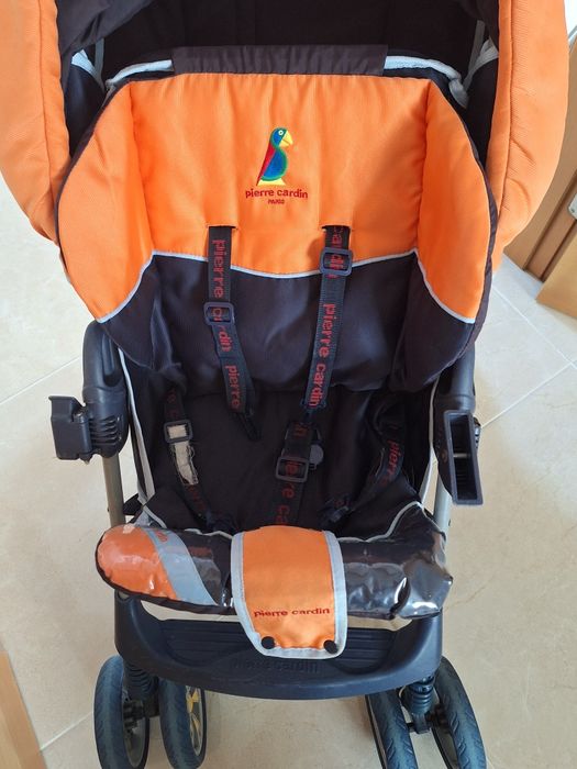 Carrinho de bebe usado