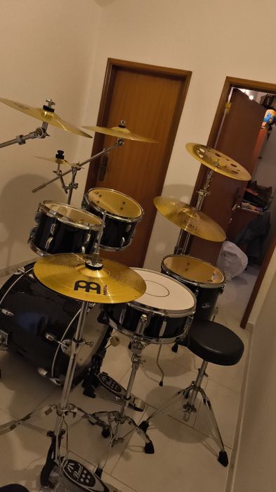 Vendo bateria Pearl roadshow