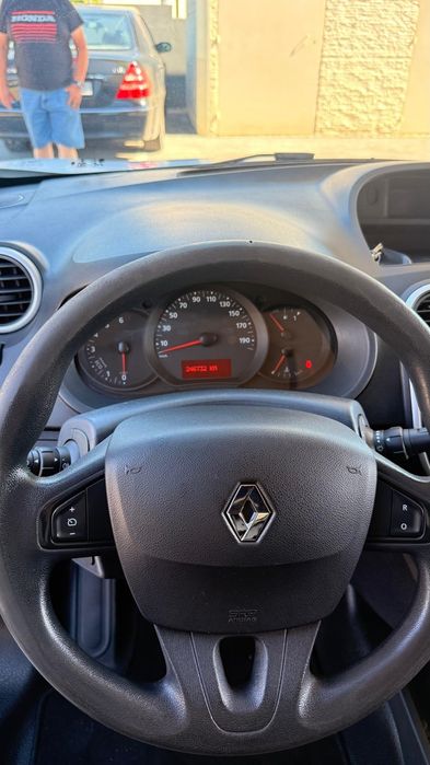 Renault kangoo maxi,1.5.95cv. dci business s/s,3 lugares nacional.