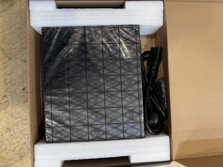 Switch PoE 16 Portas + 2 Uplink Gigabit | Modo Extend 250m 160W