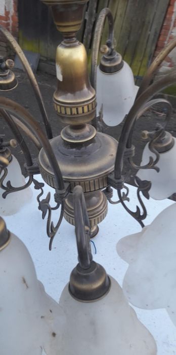 Żyrandol mosiężny