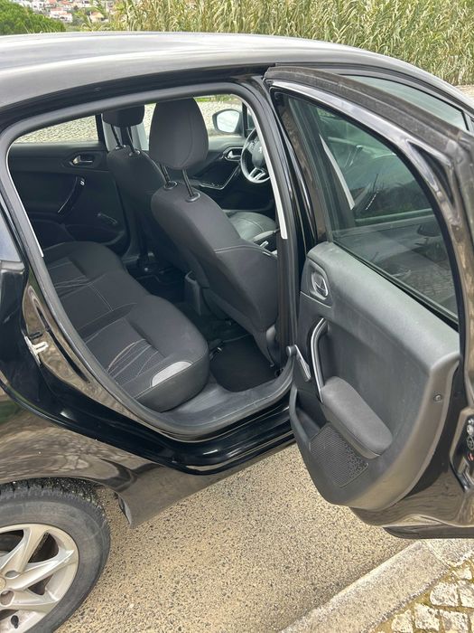 Peugeot 208 1.2 VTi Active