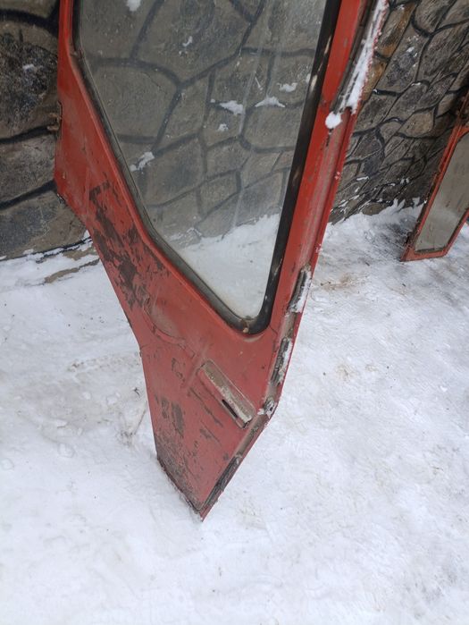 Ліва Дверка на т 16. В гарному стані