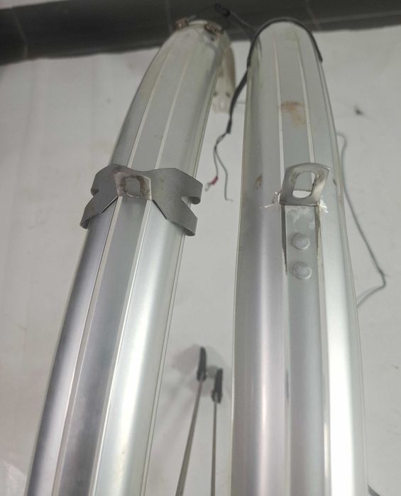 Komplet błotników do roweru rowerowe 50mm pod koło 28cali kable dynamo