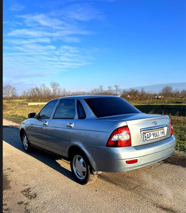 Продам пріору в нормальному стані