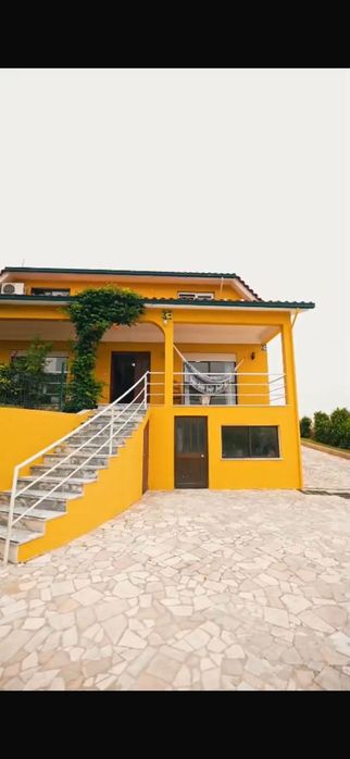 Moradia T3 + 2 com terreno