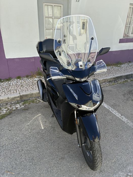 Honda SH 125i (Como Nova) – Único Dono – Apenas 7.500 km – Extras Originais