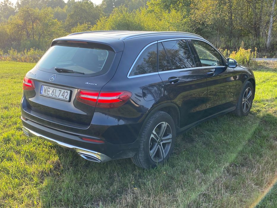Mercedes glc 220d  AMG Styling salon Polska