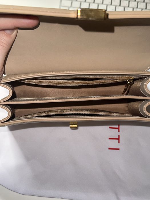 Сумка Fidelitti бежевий колір шкіряна