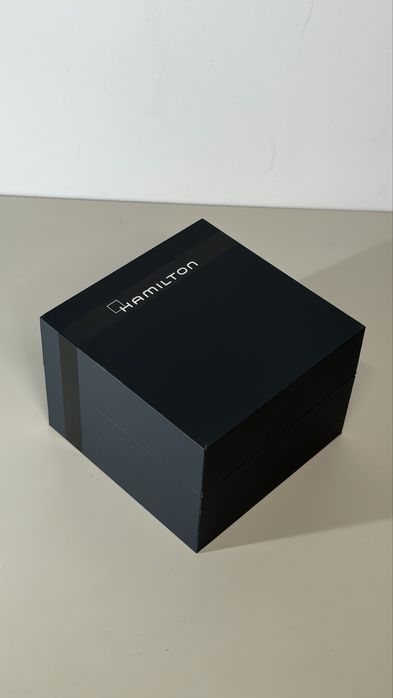 Hamilton caixa como niva