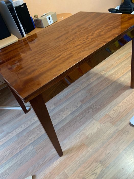 Продається стіл