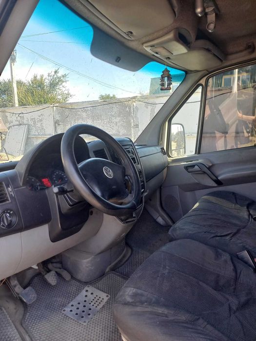 Volkswagen Crafter 2010 року