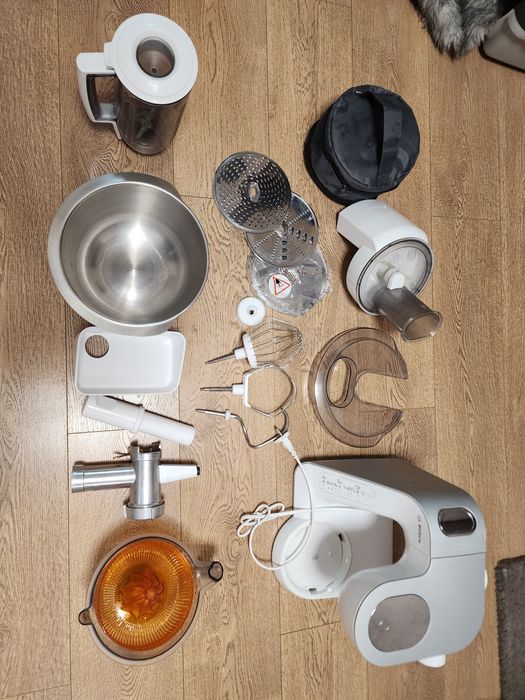 Кухонна машина  Bosch MUM 54