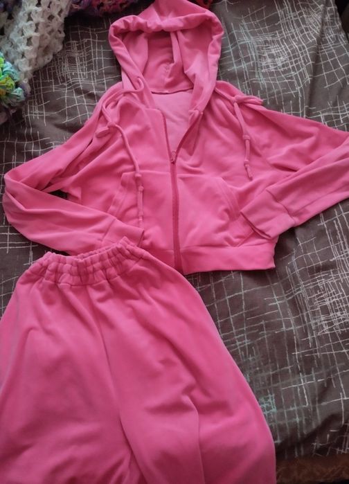 Костюм спортивний велюровий