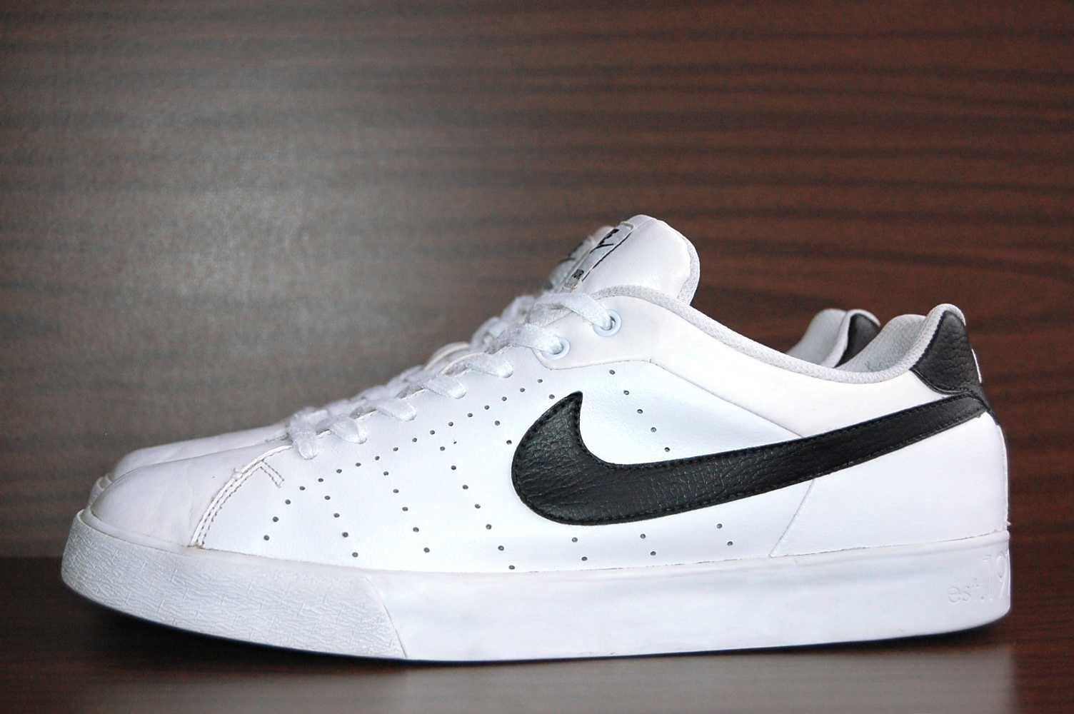 NIKE COURT TOUR .44 45 original INDONESIA 2 973 Olx