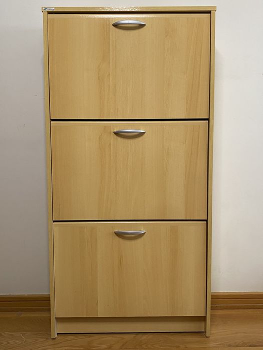 Sapateira com 3 portas