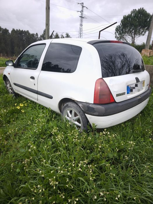 Renault Clio 2   1.9D  de 1999 Comercial