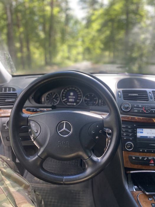 Мерседес 211 е270