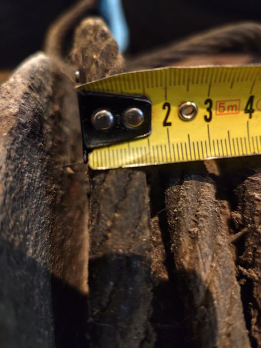 Лебідка на ГАЗ- 66  або ЗИЛ можливо   стояла на камазі позаду прак