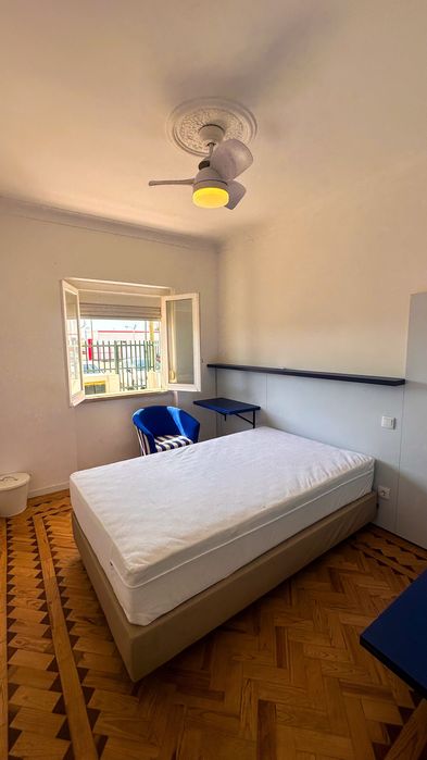Aluguer de Quarto - Moradia Costa da Caparica