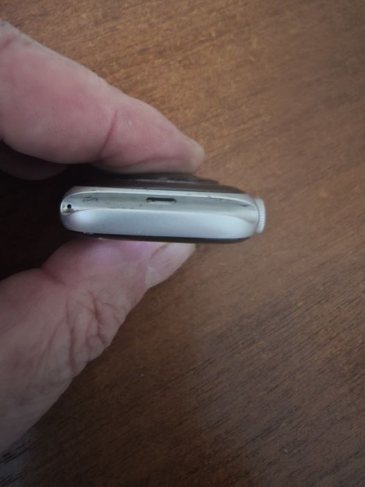 Наручний годинник Apple watch SE . Як новий