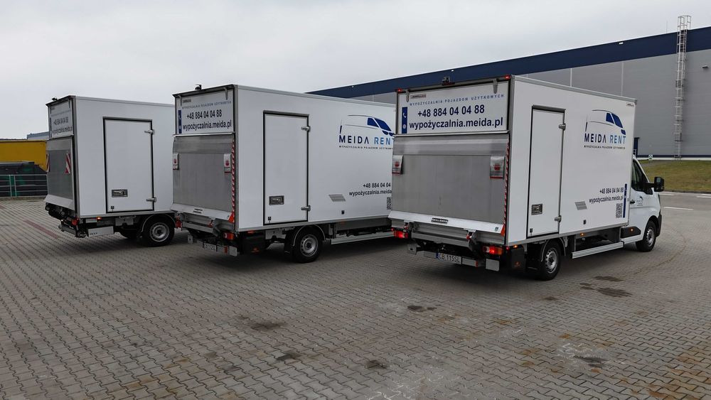 RABATY NA START Bus kontener/plandeka winda 8ep 4,2m