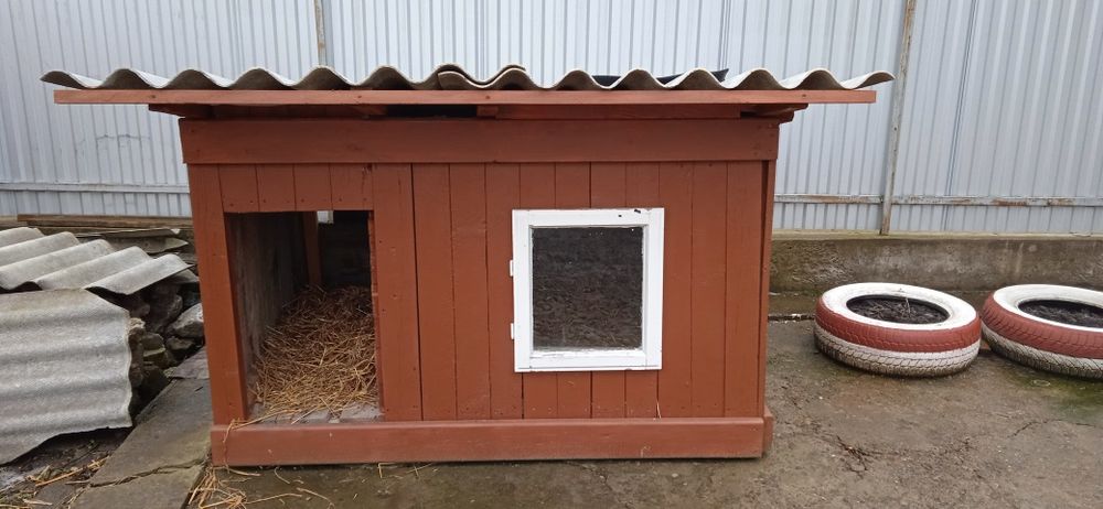 Будка для великих собак