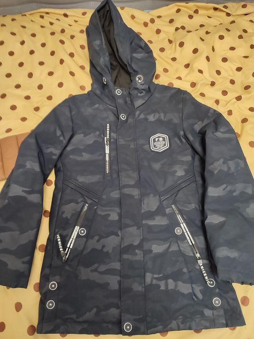 Продам куртки на хлопчика