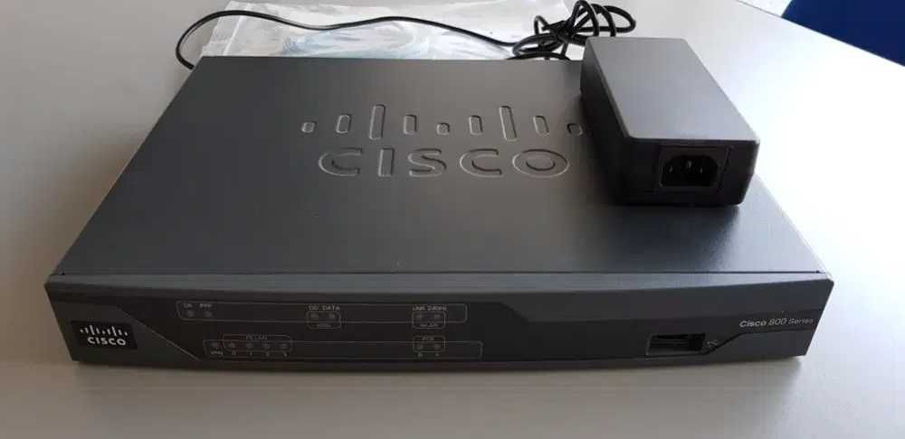 Router Cisco 887VA K9