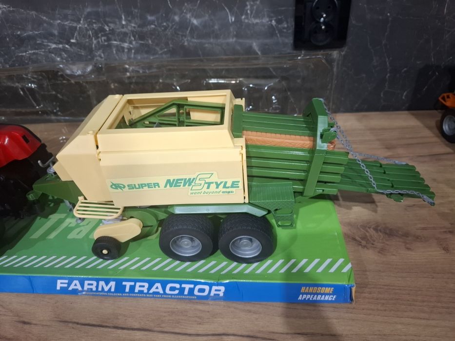 Traktor z Dwoma Przyczepami i Pługiem - Duży Zestaw Farma ROLNIK