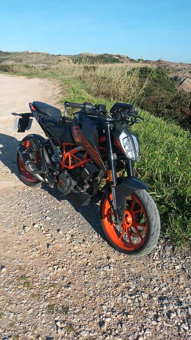 2022 KTM 125 DUKE
