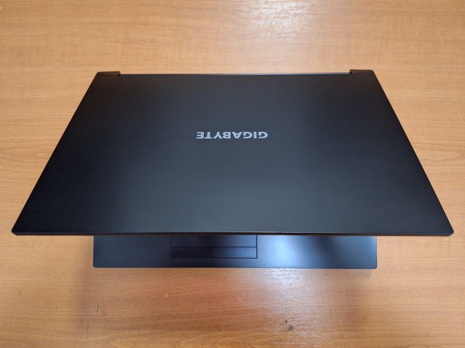 Gigabyte G5 KC i5-10500H RTX 3060 6Gb DDR4 16Gb SSD 512Gb