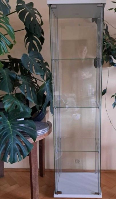 Witryna Ikea Detolf stan b dobry