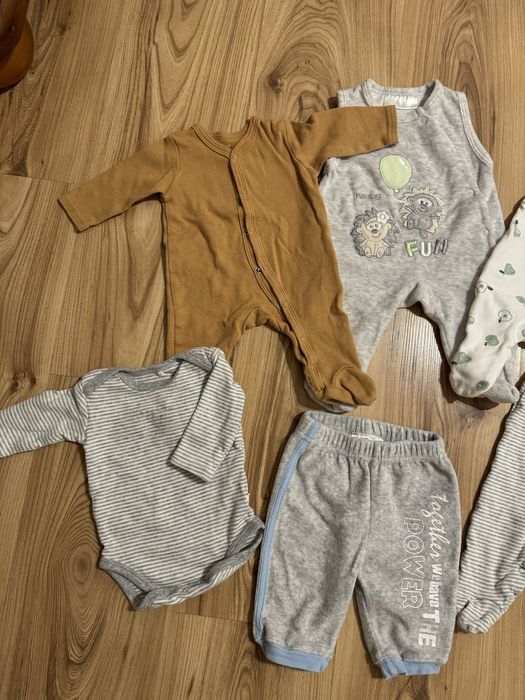Zestaw ubranek dla noworodka chłopca 56