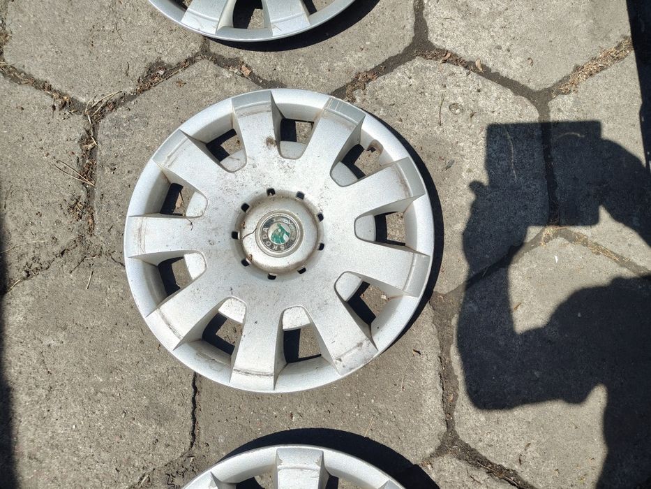 kołpaki 16tki SKODA 3SZT i inne 70zl