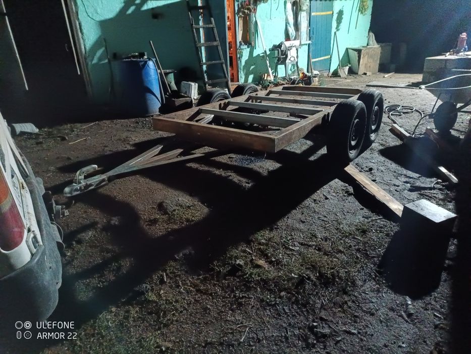 Продам прицеп двох осьний