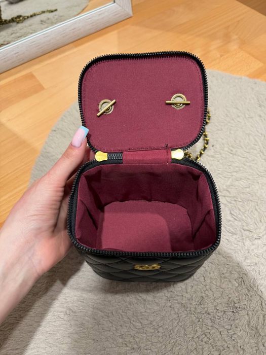 Сумочка Chanel Vanity Bag