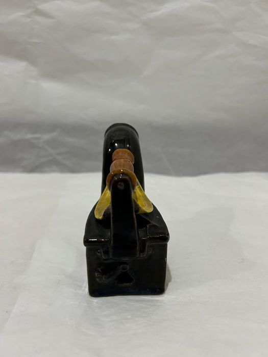 Ferro antigo em porcelana