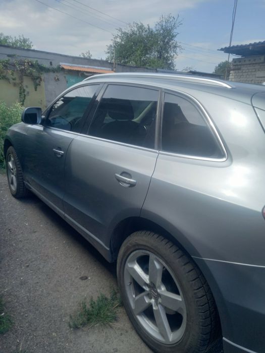 Продажа машины Audi Q5 2010