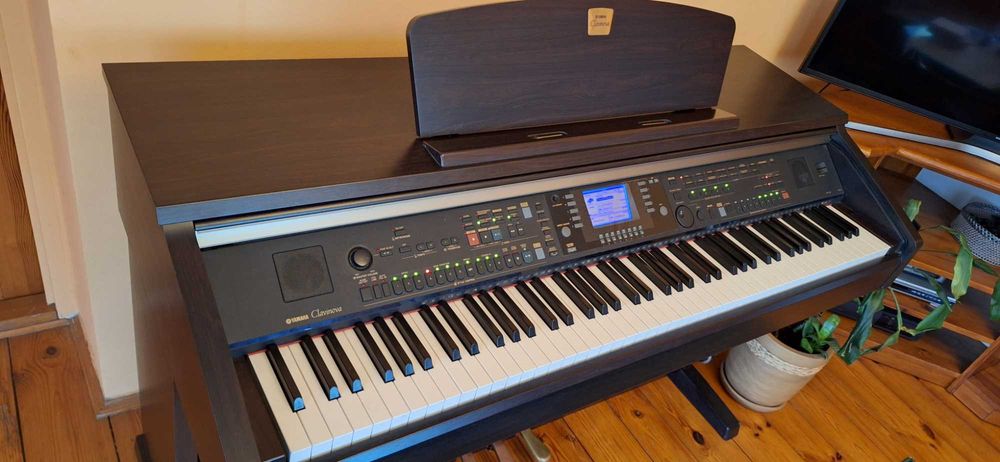 Yamaha CVP301 pianino cyfrowe-elektroniczne