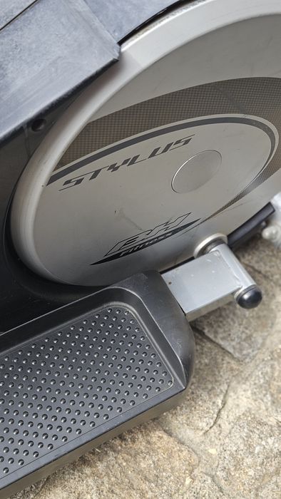 Bicicleta elíptica BH fitness