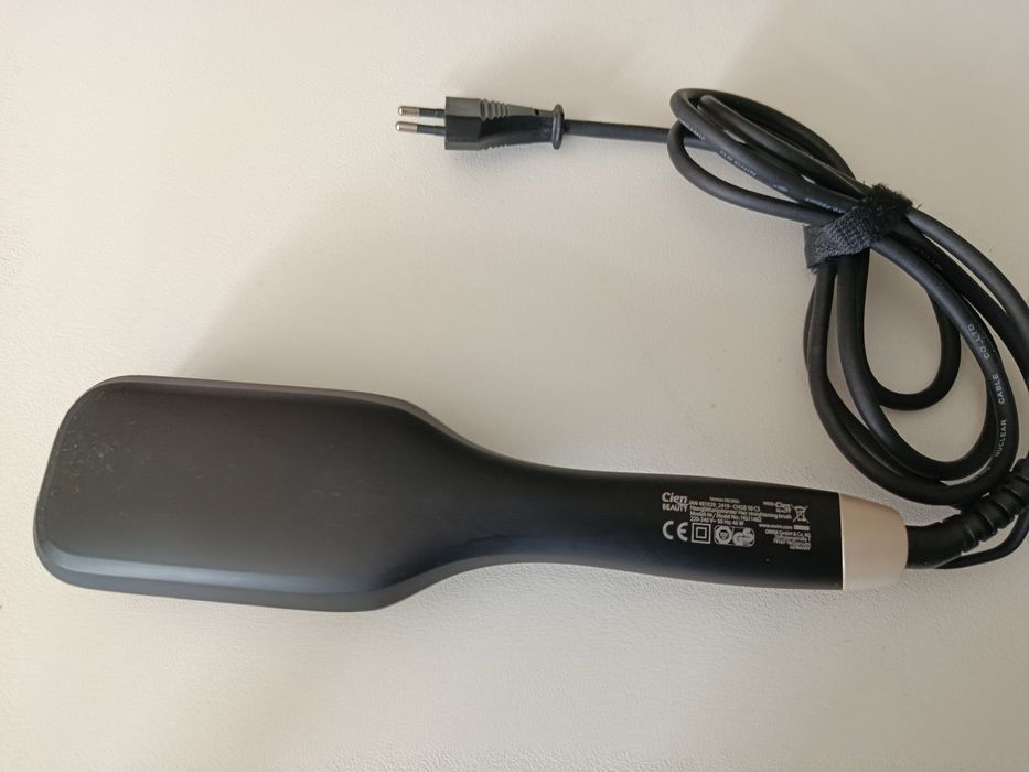 Escova de cabelo elétrica