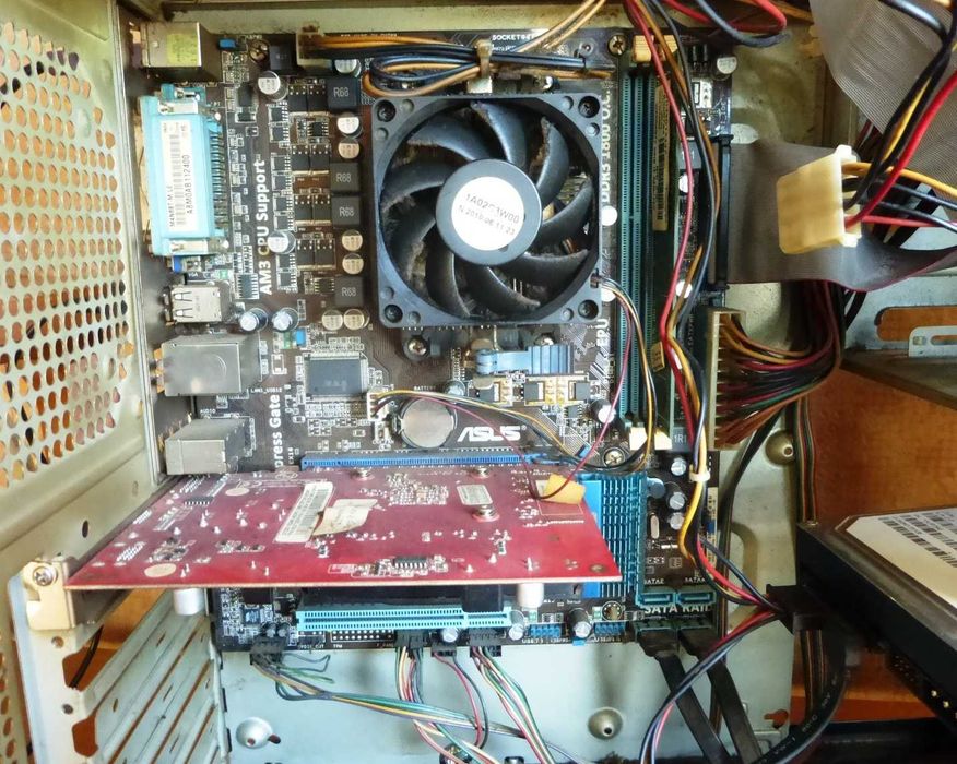 Płyta Asus M4N68T-M  + Athlon II X4 650 + cooler