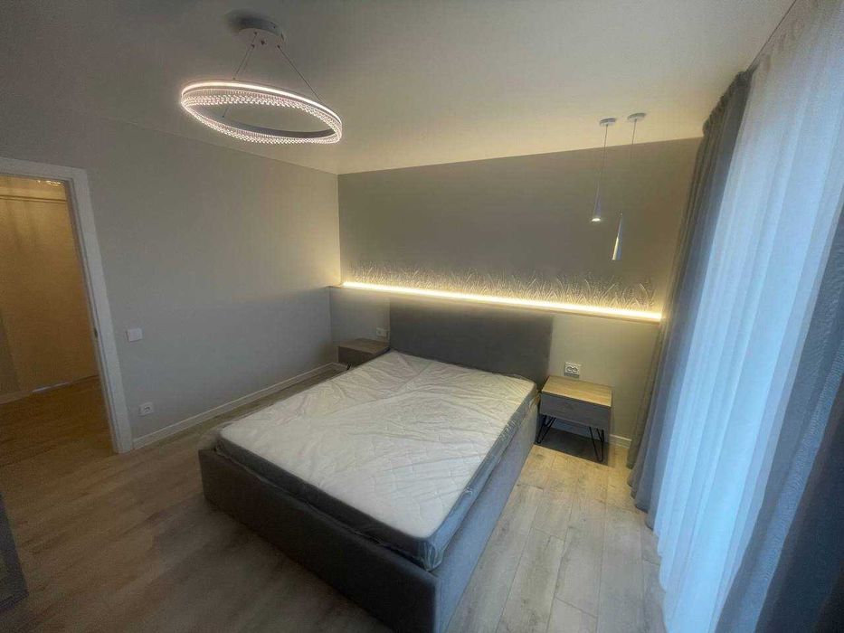 Оренда нового будинку є територія просторий Зимна Вода перша здача