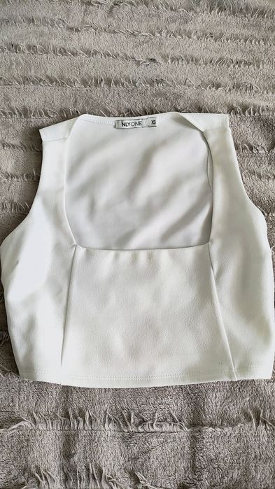 Top damski XS biały kremowy elegancki piękny okazja
