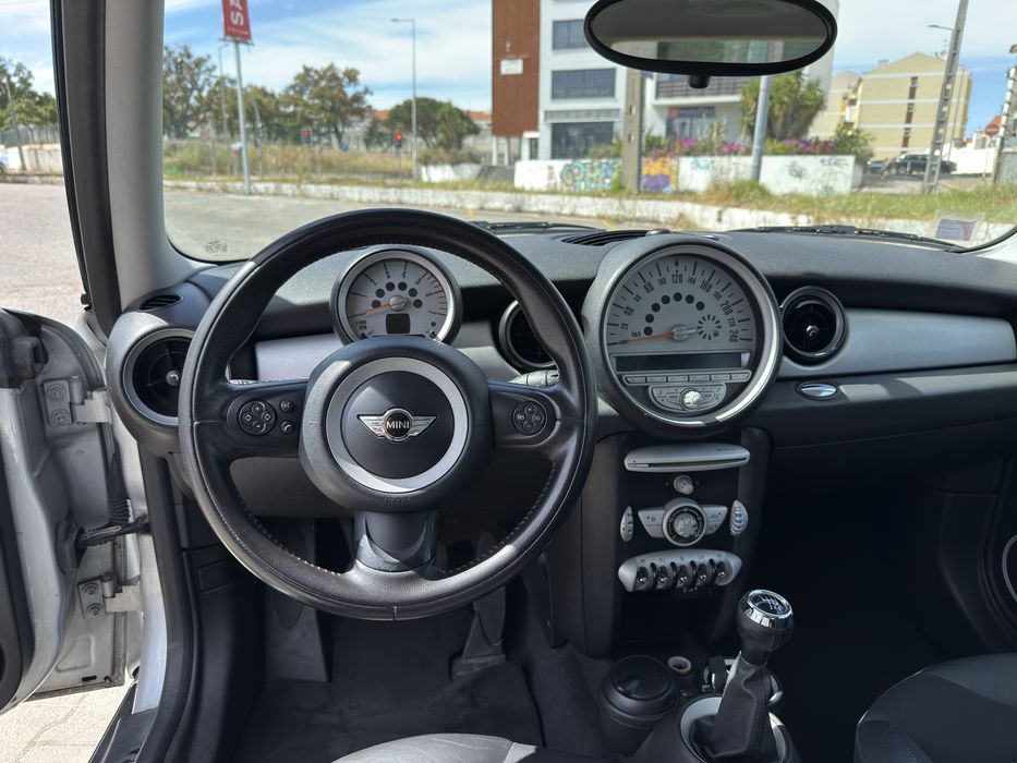 Mini Cooper D Ano 2008 1.6D 110cv 234,000km Som Harman Kardon varios extras aceito retoma/troca