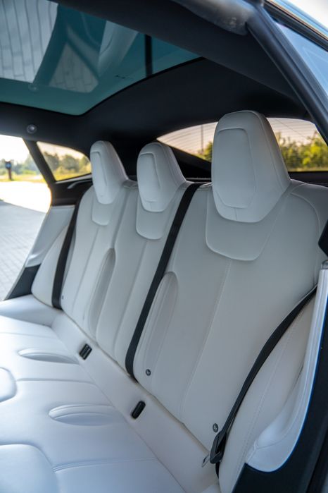 Продам Tesla Model S
