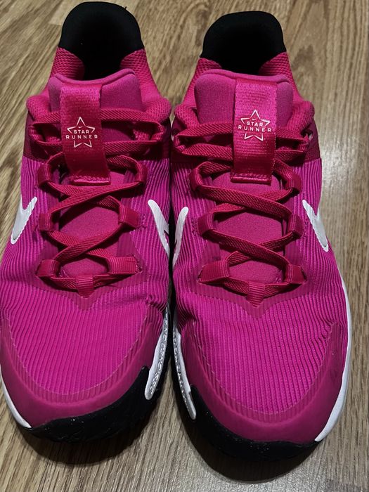 Детские кроссовки nike star runner  35 размер 22 см  стелька