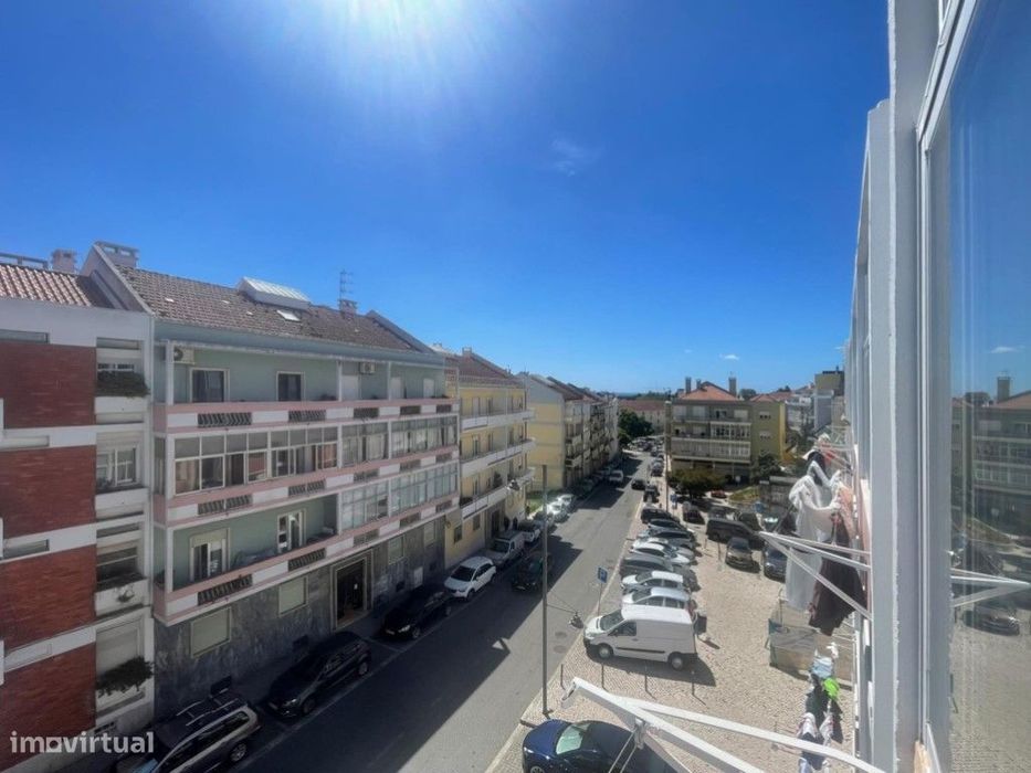 Apartamento T2 remodelado | Ajuda